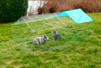 Open-air enclosure with breakout barrier