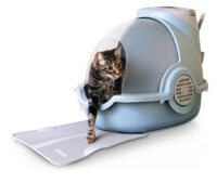 Oster Cat Litter Box, odour-neutralising