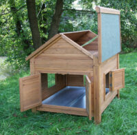 Small animal pen for rabbits or chickens