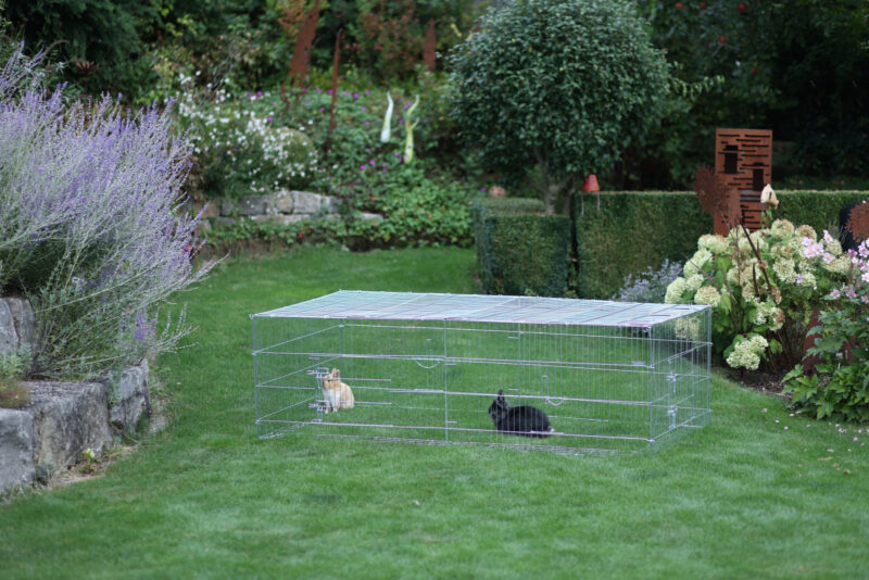 Open-air Enclosure with Breakout Barrier