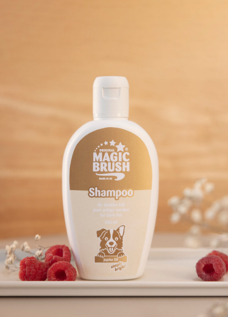 MagicBrush Hundeshampoo für dunkles Fell