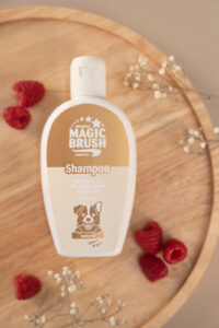 MagicBrush Hundeshampoo für dunkles Fell