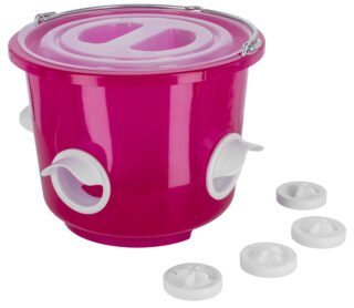 Feed bucket